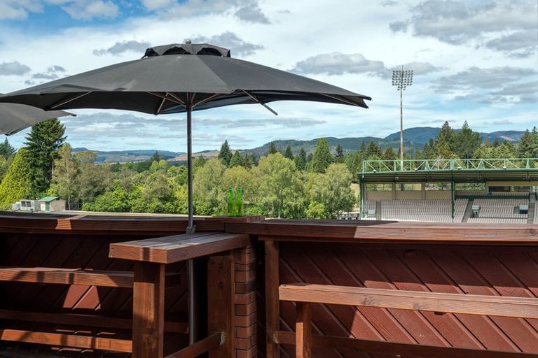 Photo of property in 37 Carter Drive, Pomare, Rotorua, 3015