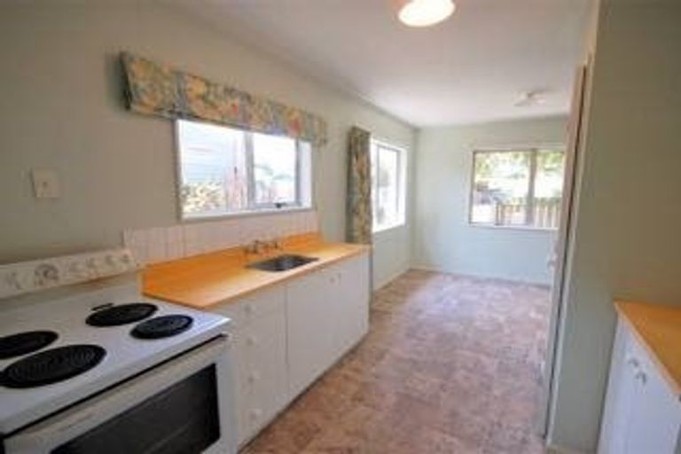 Photo of property in 2/4 Cumberland Street, Tauhara, Taupo, 3330