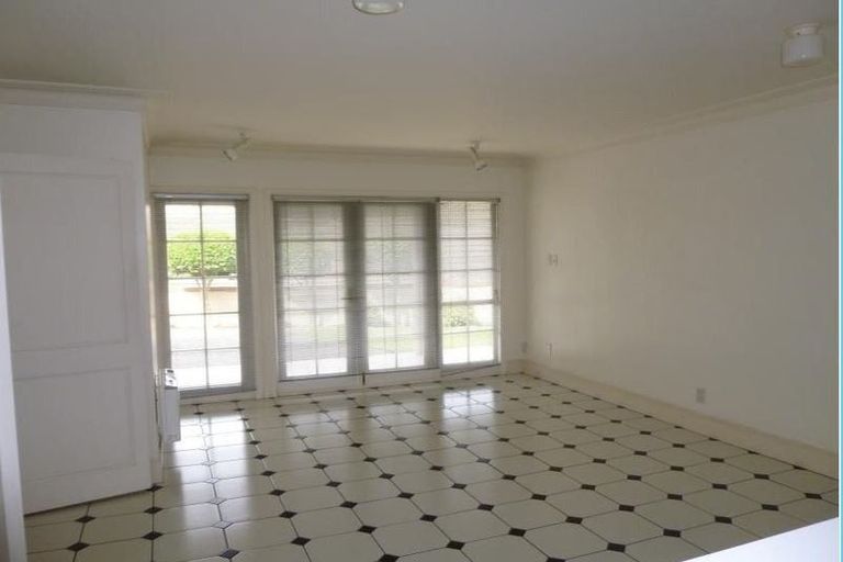 Photo of property in 145a Clarence Street, Hamilton Lake, Hamilton, 3204