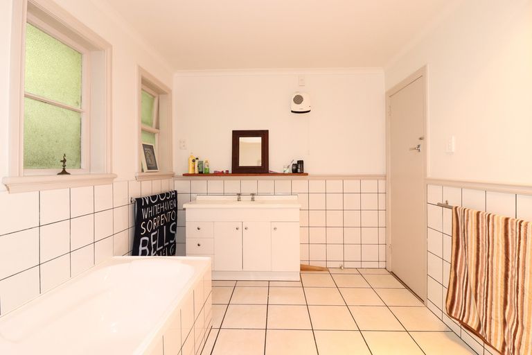 Photo of property in 183 High Street South, Carterton, 5713