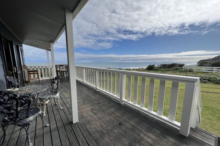 Photo of property in 11a Beach Road, Mokau, 4376