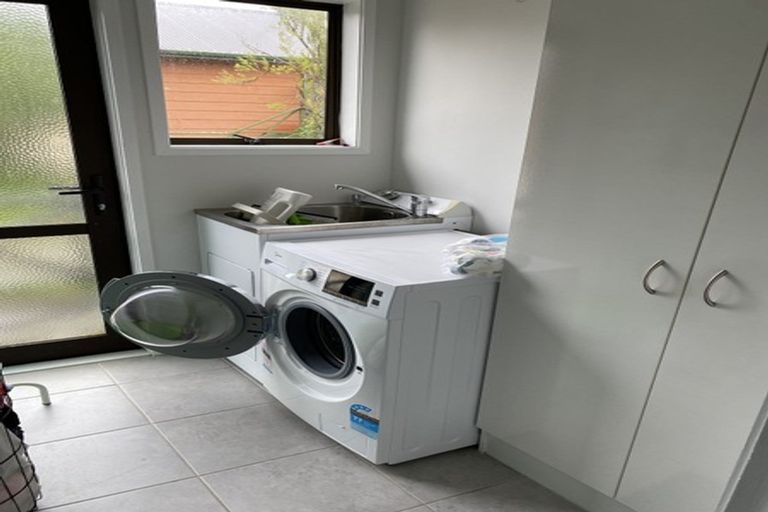 Photo of property in 10 Palliser Lane, Browns Bay, Auckland, 0630