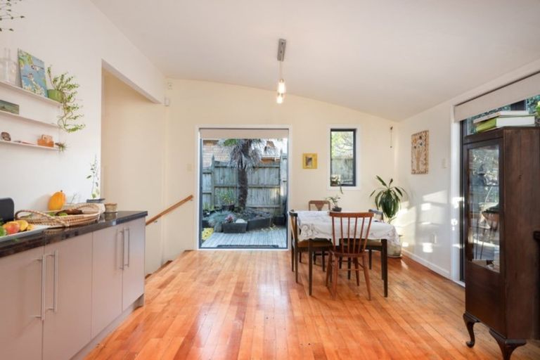 Photo of property in 282b Oceanbeach Road, Mount Maunganui, 3116