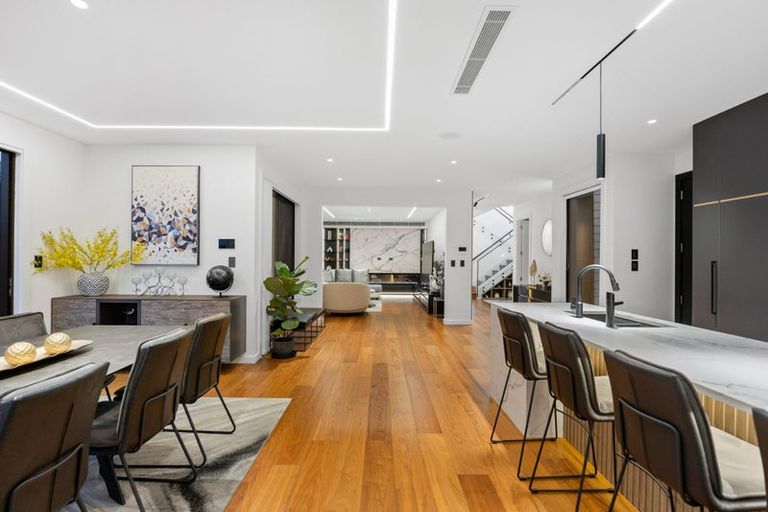 Photo of property in 4 Taku Close, Long Bay, Auckland, 0630