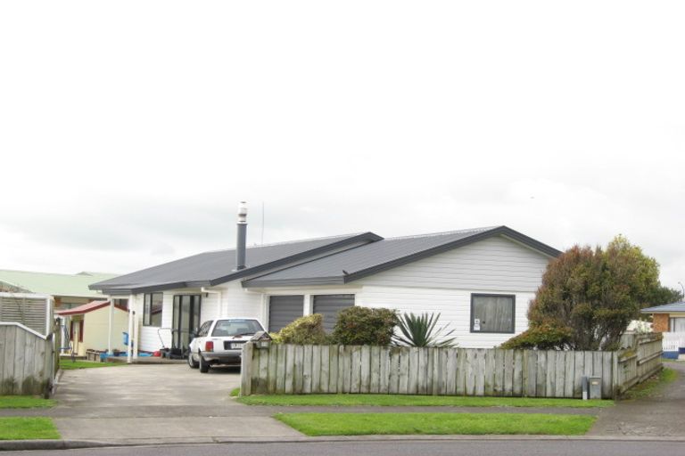 Photo of property in 25 Meade Place, Bell Block, New Plymouth, 4312