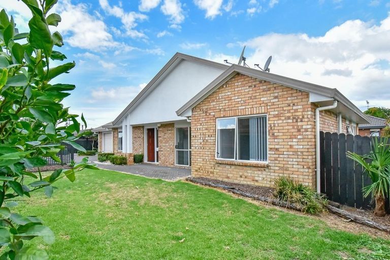 Photo of property in 32 Sheriff Place, Randwick Park, Auckland, 2105