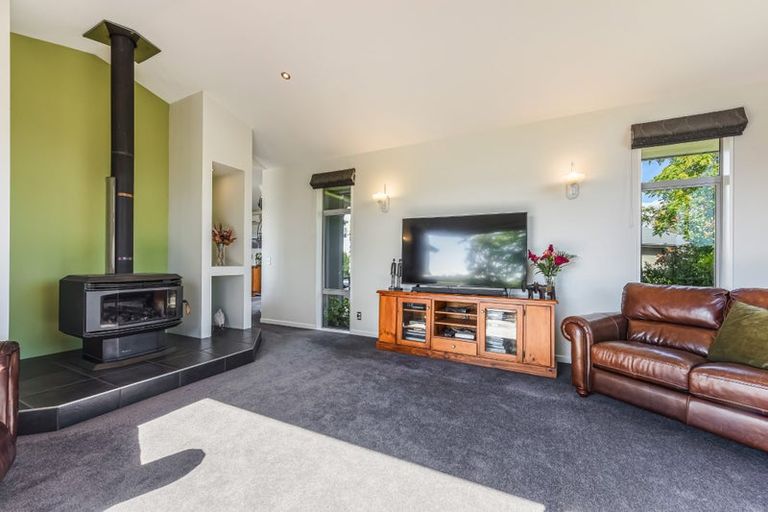 Photo of property in 69 Chaytor Road, Upper Moutere, 7173