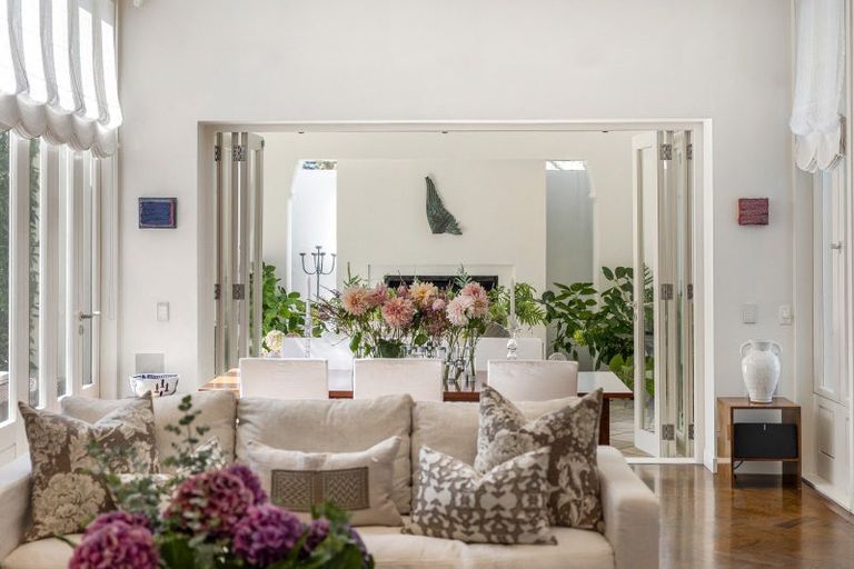 Photo of property in 3 Crescent Road, Parnell, Auckland, 1052