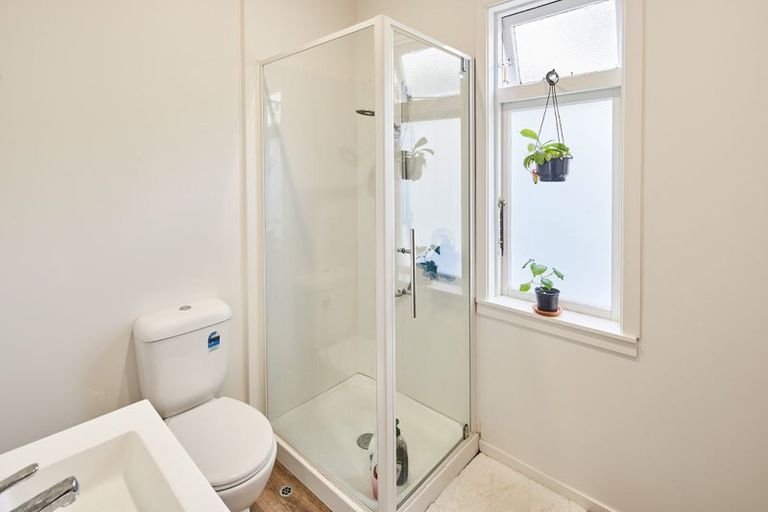 Photo of property in 132-136 Washington Avenue, Brooklyn, Wellington, 6021