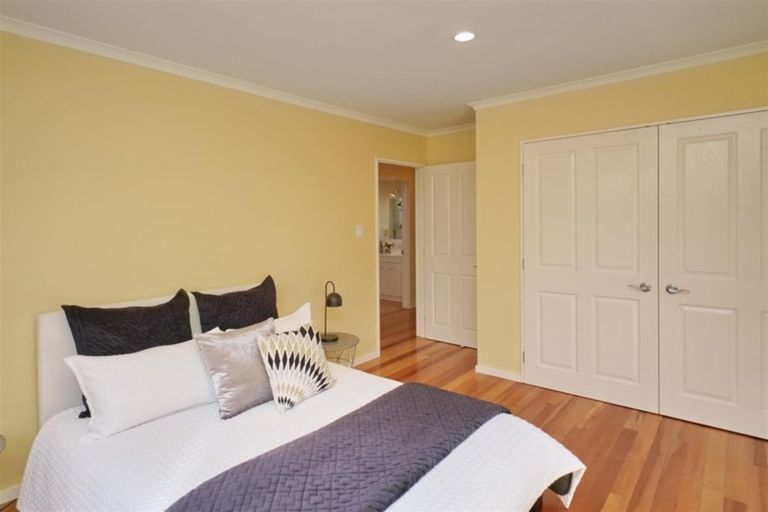 Photo of property in 18 Overdale Drive, Cashmere, Christchurch, 8022