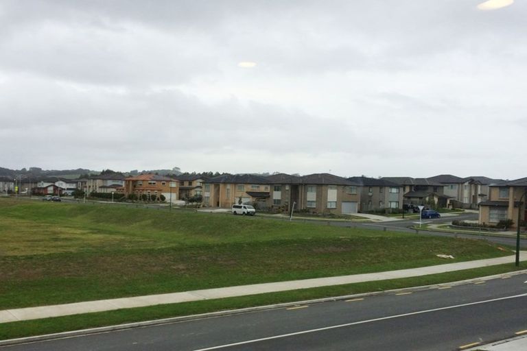 Photo of property in 75 Rosewell Crescent, Flat Bush, Auckland, 2019