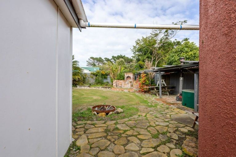 Photo of property in 40 Seaview Road, Herbertville, Dannevirke, 4970