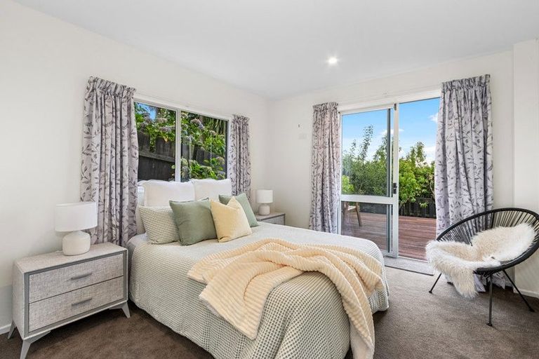 Photo of property in 214 Dyers Pass Road, Cashmere, Christchurch, 8022