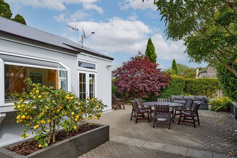 Photo of property in 137 Kings Crescent, Hutt Central, Lower Hutt, 5010