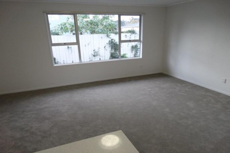Photo of property in 31 Universal Drive, Henderson, Auckland, 0610