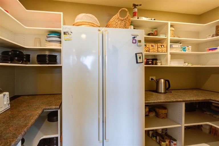 Photo of property in 17 Kiwi Avenue, Waikuku Beach, 7473