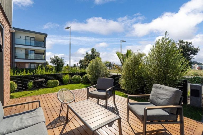 Photo of property in 23 Waka Moana Drive, Hobsonville, Auckland, 0616