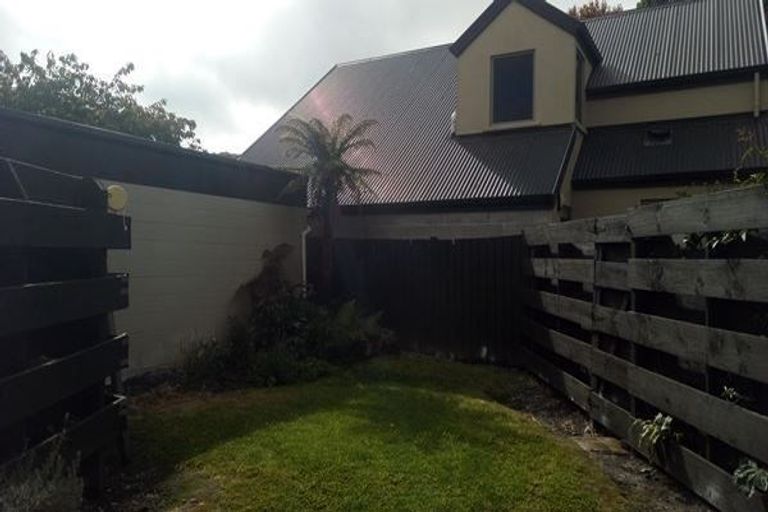 Photo of property in 1/116 Springfield Road, St Albans, Christchurch, 8014
