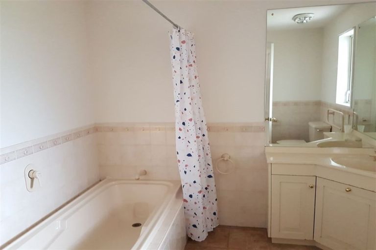 Photo of property in 60 Lewis Crescent, Rolleston, 7614