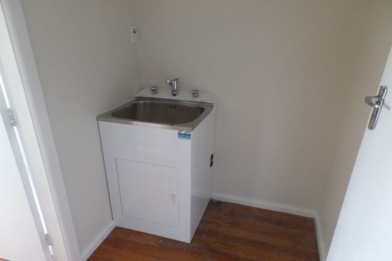 Photo of property in 61 Dyers Pass Road, Cashmere, Christchurch, 8022