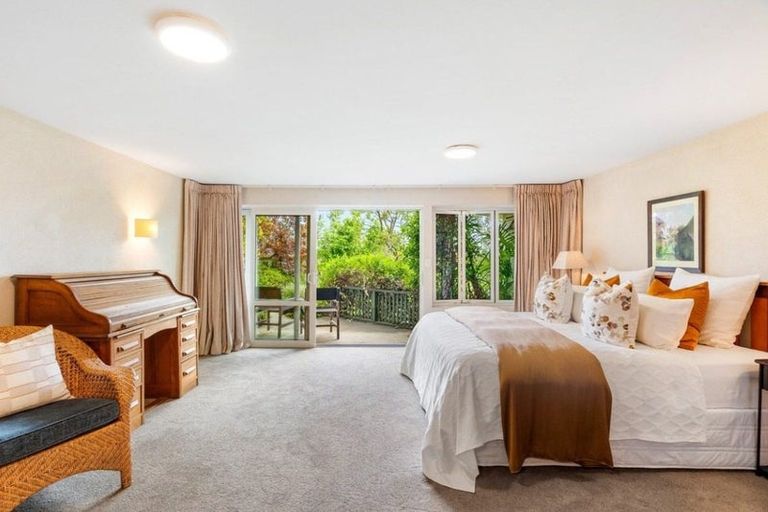 Photo of property in 12 Shortland Place, Havelock North, 4130