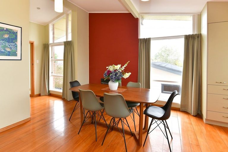 Photo of property in 10 Totara Road, Stanmore Bay, Whangaparaoa, 0932