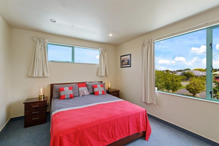 Photo of property in 103 Inwoods Close, Parklands, Christchurch, 8083