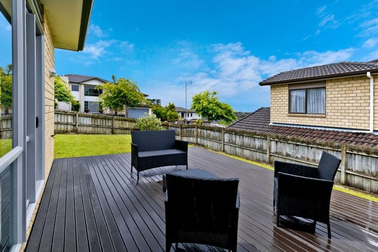 Photo of property in 62 Lake Panorama Drive, Henderson, Auckland, 0612