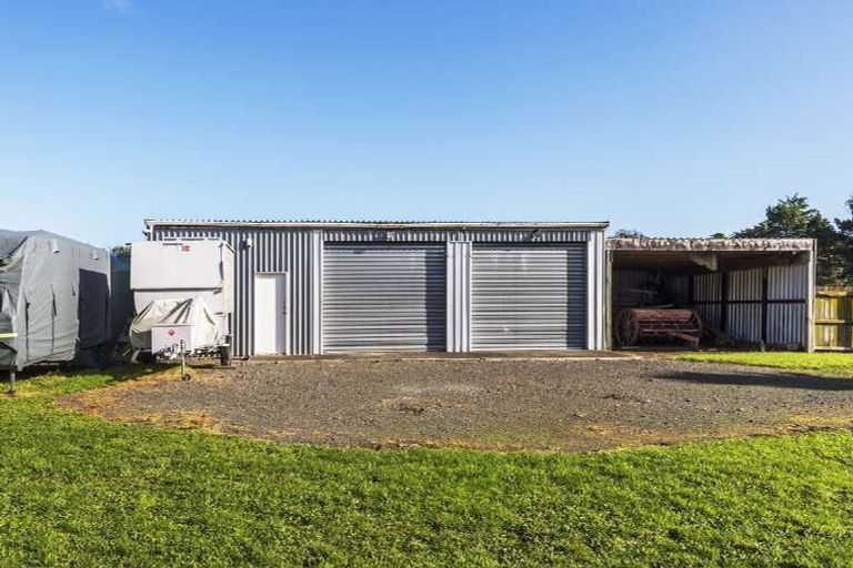 Photo of property in 16 Shakespeare Road, Waiuku, 2681