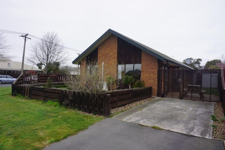 Photo of property in 21 Angela Street, Upper Riccarton, Christchurch, 8041