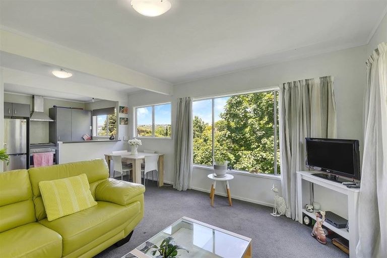 Photo of property in 14a Penryn Drive, Camborne, Porirua, 5026