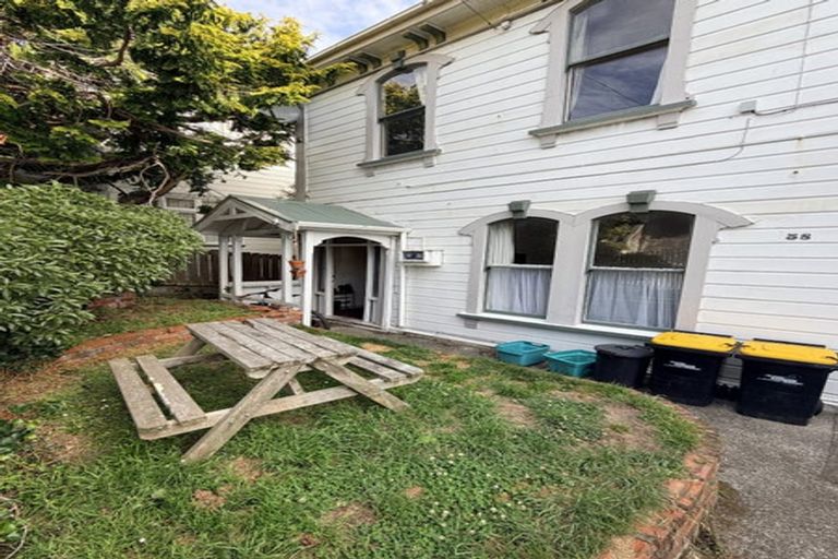 Photo of property in 58 Ellice Street, Mount Victoria, Wellington, 6011
