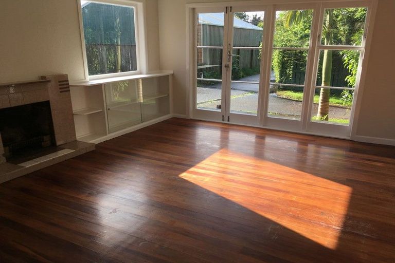 Photo of property in 26 Rathgar Road, Henderson, Auckland, 0610