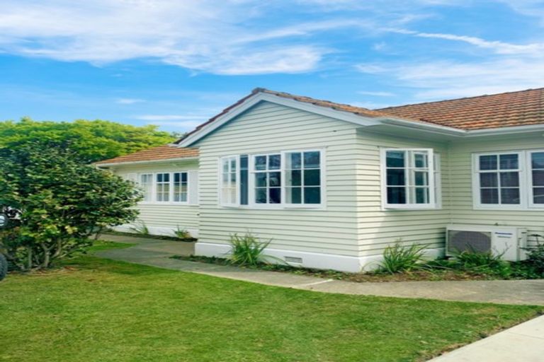 Photo of property in 41 Nuffield Avenue, Marewa, Napier, 4110