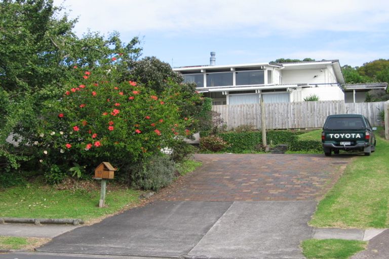 Photo of property in 13 Sunderlands Road, Half Moon Bay, Auckland, 2012