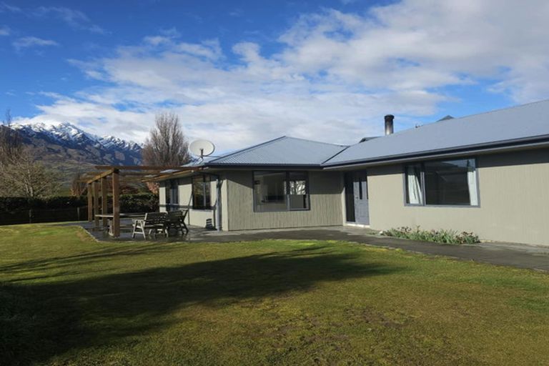 Photo of property in 9 Bradbourne Way, Lower Shotover, Queenstown, 9371