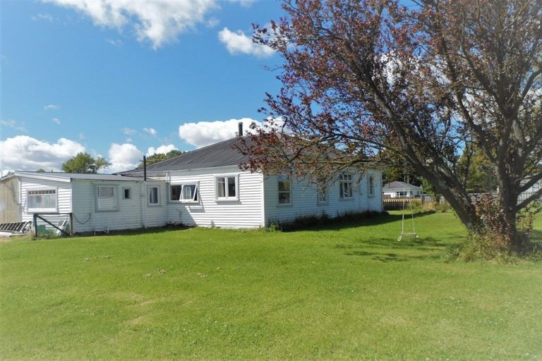 Photo of property in 27 High Street, Hawarden, 7385