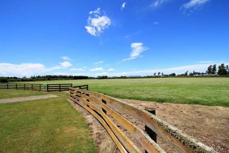 Photo of property in 17 Mulholland Drive, Darfield, 7571