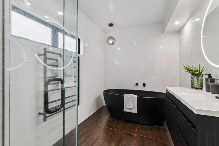 Photo of property in 7 Markham Place, Bucklands Beach, Auckland, 2012