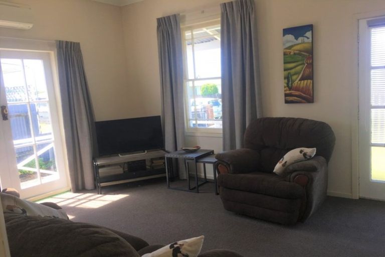 Photo of property in 101a Cracroft Street, Waitara, 4320