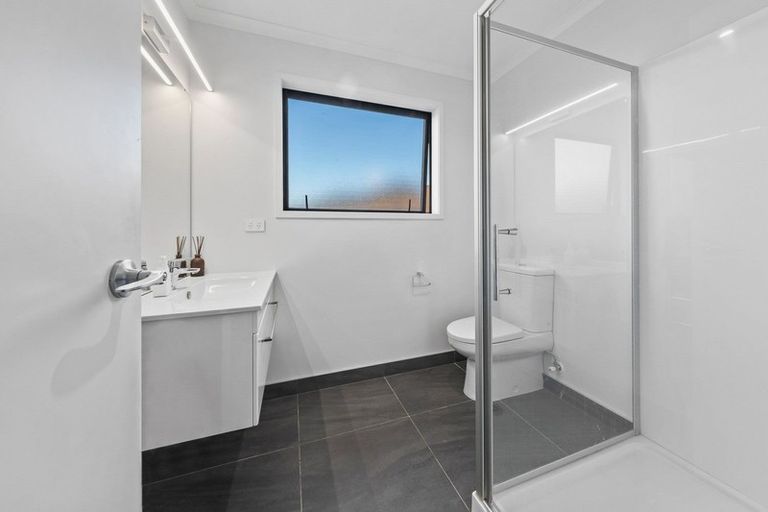 Photo of property in 120 Hillpark Drive, Pokeno, 2402