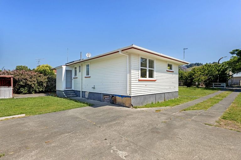 Photo of property in 14 Ropata Street, Kaiti, Gisborne, 4010
