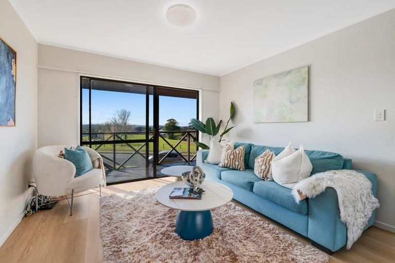 Photo of property in 24 Bronzewing Terrace, Unsworth Heights, Auckland, 0632