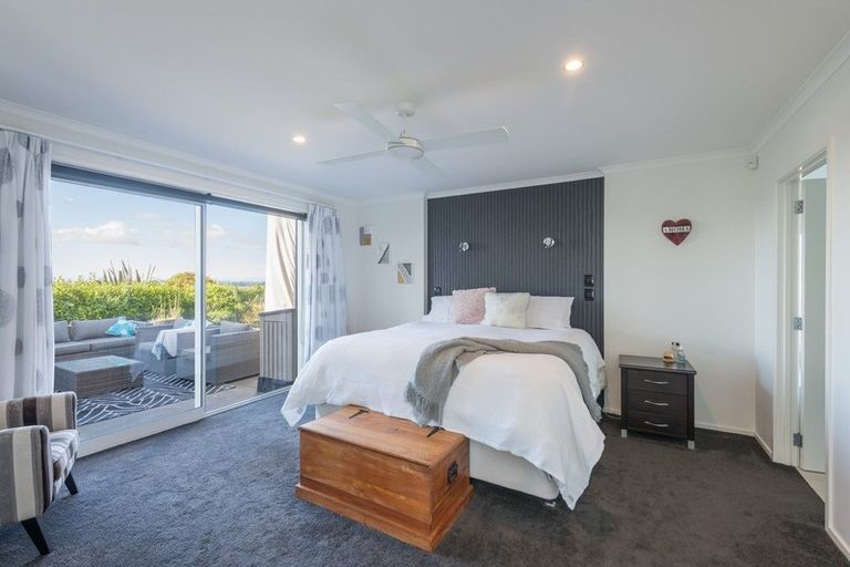 Photo of property in 23 Katania Heights, Brightwater, 7022