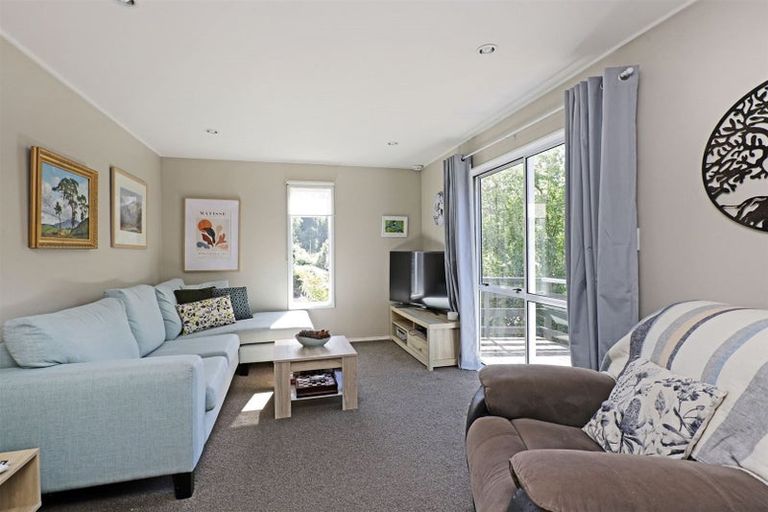 Photo of property in 2 Toop Street, Havelock North, 4130