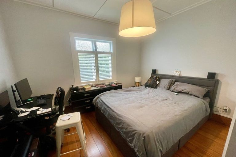 Photo of property in 19 Egremont Street, Belmont, Auckland, 0622