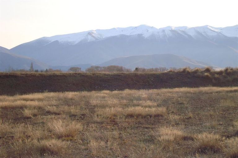 Photo of property in 2 Piper Lane, Beckenham, Christchurch, 8023