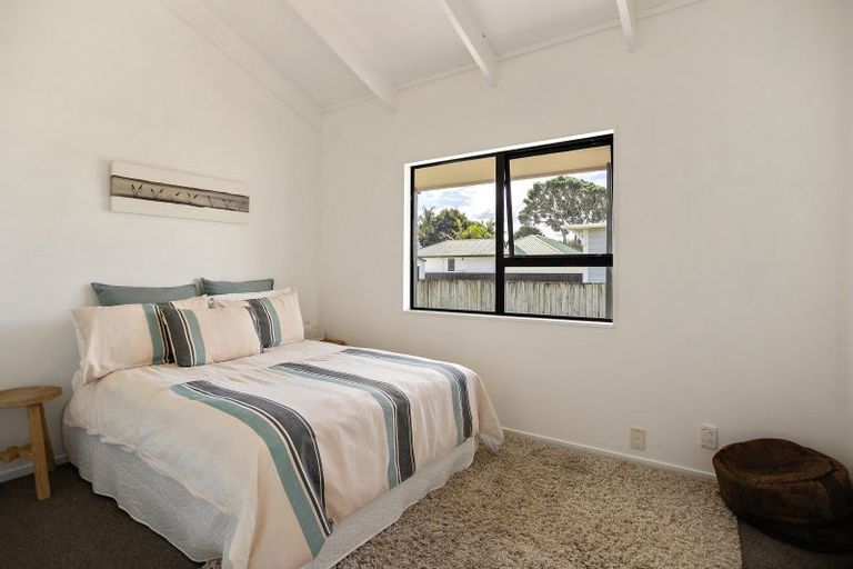 Photo of property in 240 Cook Drive, Whitianga, 3510