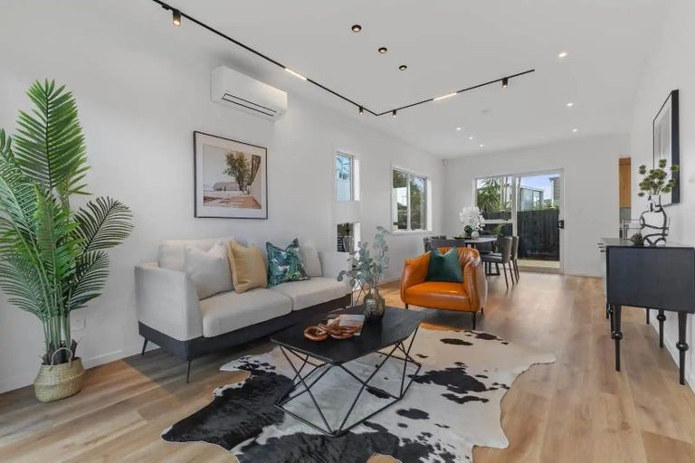 Photo of property in 20 Barrie Avenue, Papatoetoe, Auckland, 2025