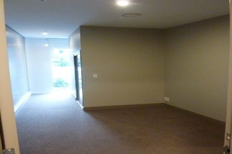 Photo of property in Canvas Apartments, 7/307 Willis Street, Te Aro, Wellington, 6011